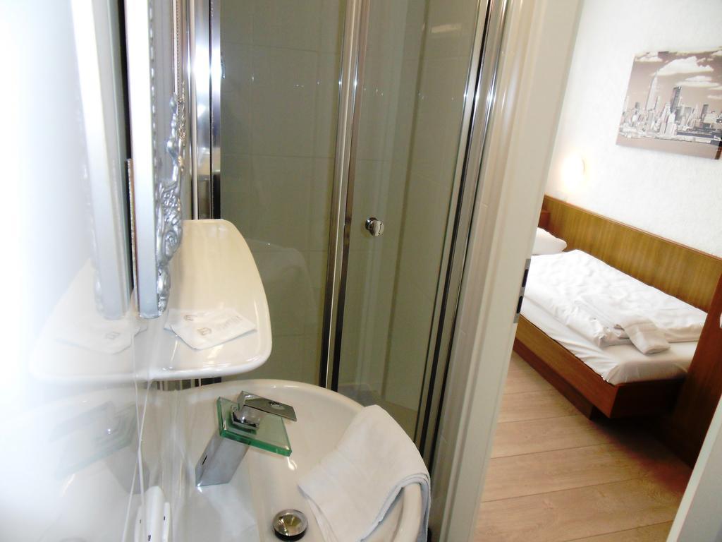 Hotel Linnert Weiterstadt Bilik gambar