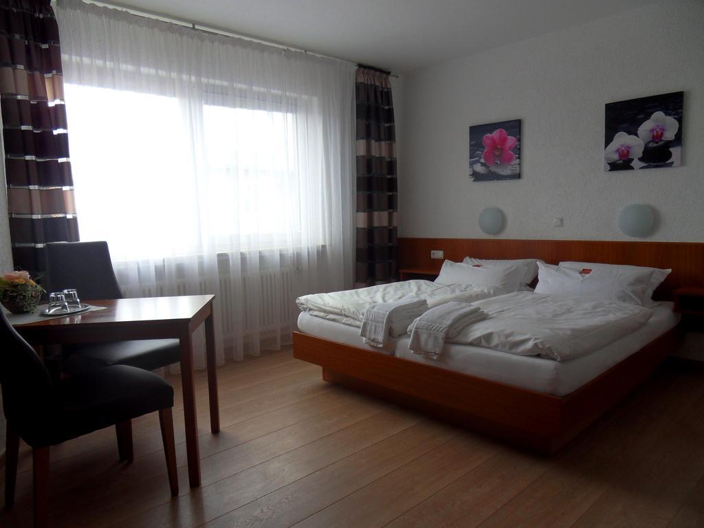 Hotel Linnert Weiterstadt Bilik gambar